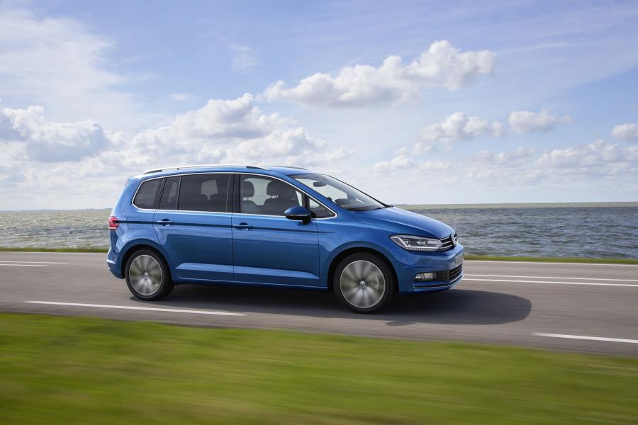  Volkswagen Touran 2015 года  (фото 9 из 26)